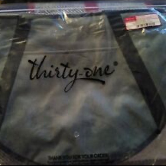 Round About Tote Thirty-One - Picture 4 of 4